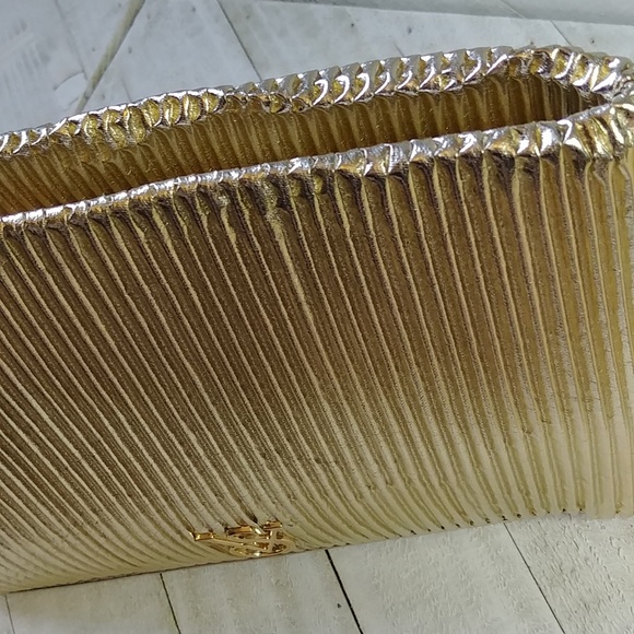 NWT Victoria's Secret Gold Pleated Makeup Bag - Picture 6 of 9
